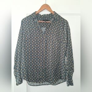 Banana Republic Women’s Button-Down Shirt – Classic Fit, Geometric Print, Size S